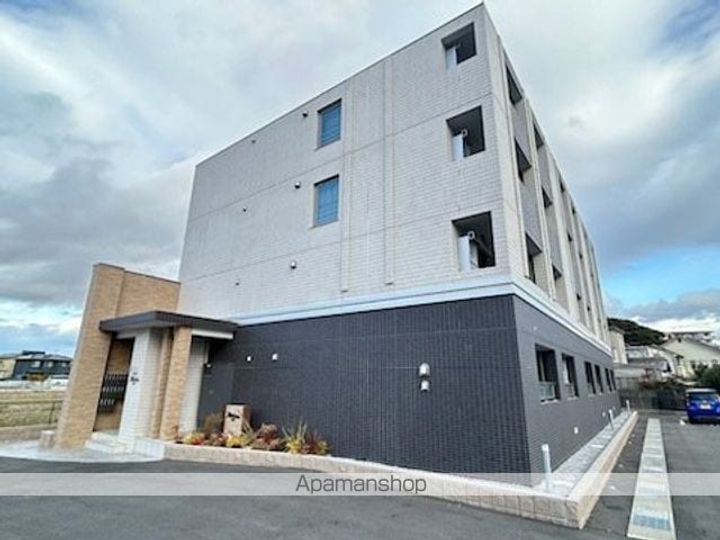 滋賀県大津市大萱4丁目の賃貸マンションの外観