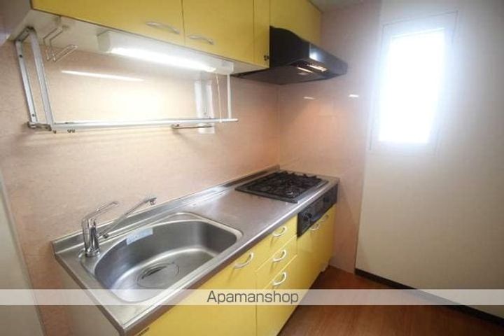 ヴィラ・ソレイユ201のキッチン