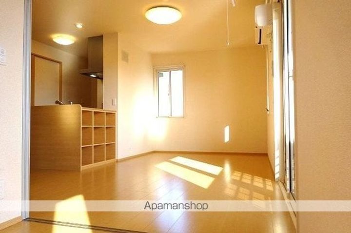 茨城県水戸市吉沢町の賃貸アパートの居間