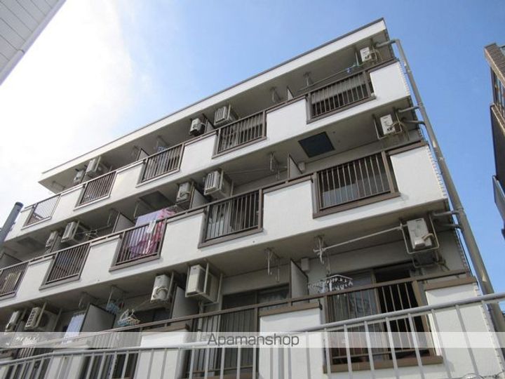 トラスティ鷺宮402の外観