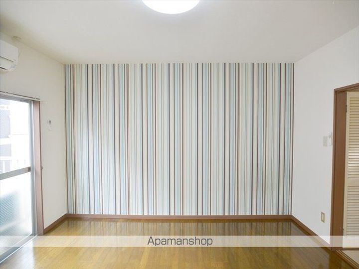 福島県郡山市安積町日出山2丁目の賃貸アパートの内装