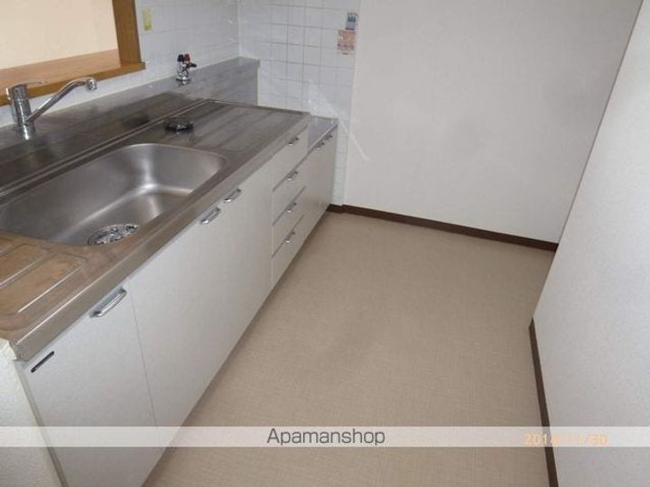 コスミックルーム21のキッチン