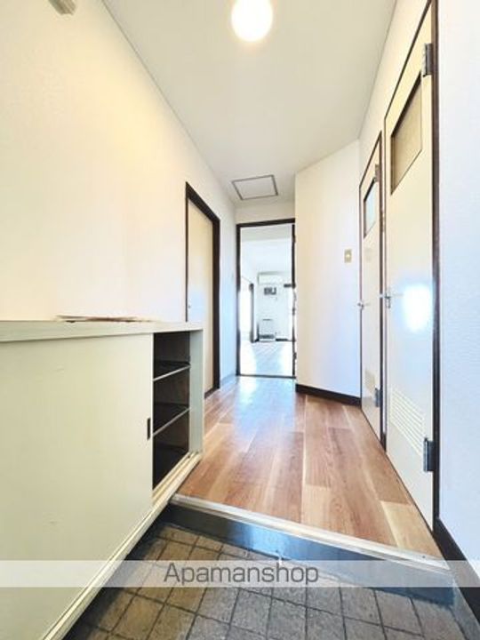 和工ビル401の玄関