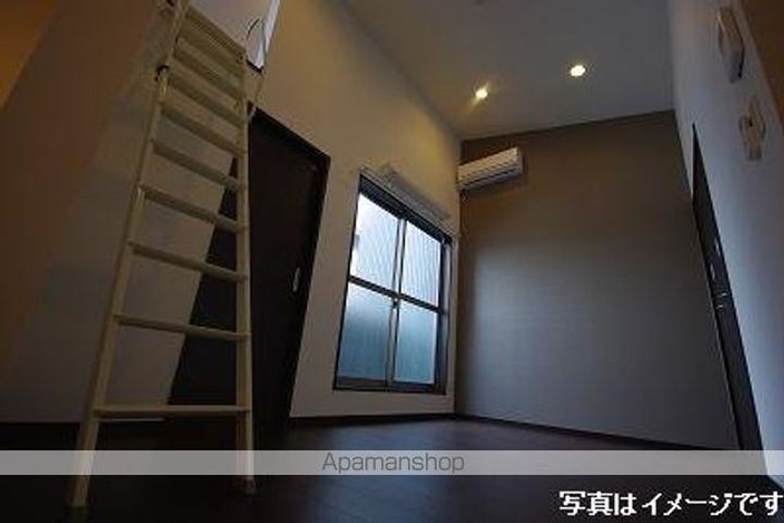 愛知県名古屋市東区大幸3丁目の賃貸アパートの居間