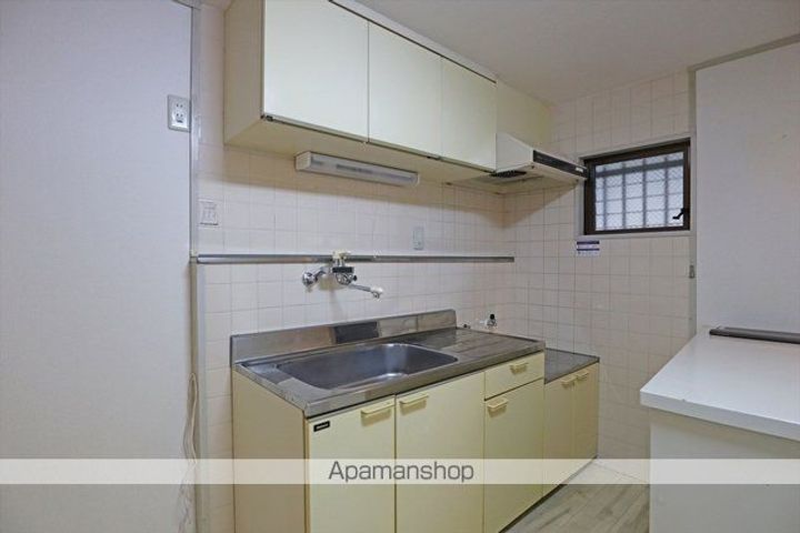 福島県郡山市桜木2丁目の賃貸マンションのキッチン