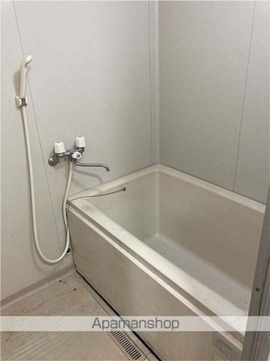 パストラルタケイ101の風呂