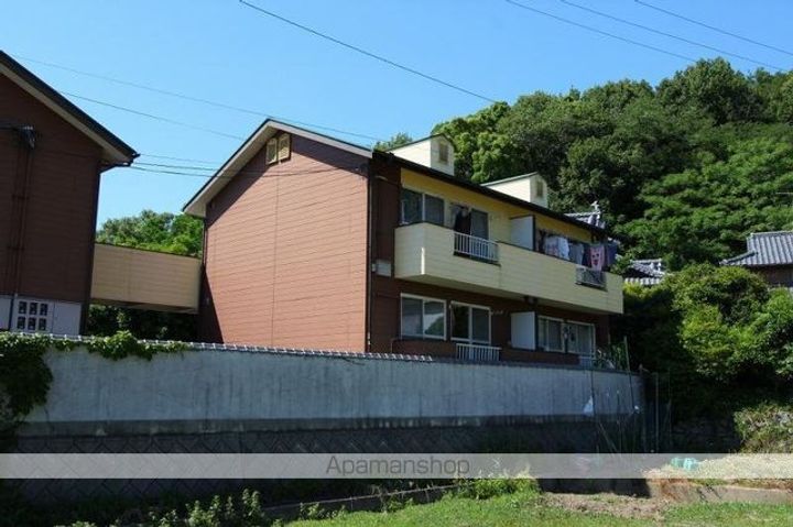 香川県高松市東山崎町の賃貸アパートの外観