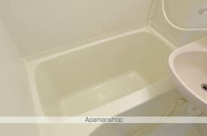 香川県さぬき市鴨庄の賃貸アパートの風呂
