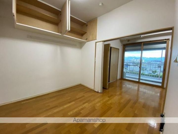 香川県高松市前田西町の賃貸マンションの内装
