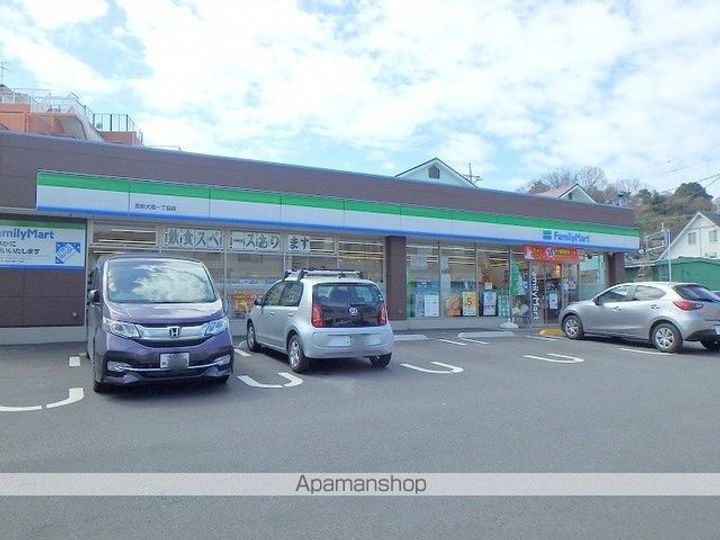 神奈川県川崎市宮前区犬蔵1丁目の賃貸マンションの周辺