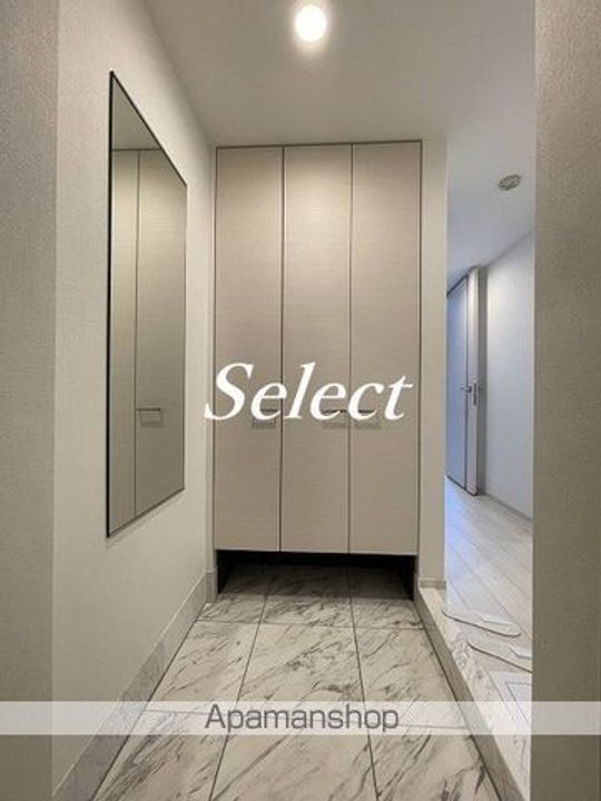 ベルシード横濱大通り公園の玄関