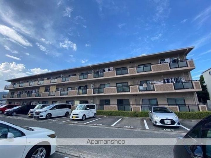 香川県高松市太田下町の賃貸マンションの外観