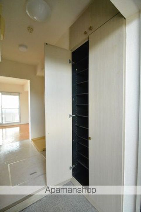 エレガンス宮町413の内装