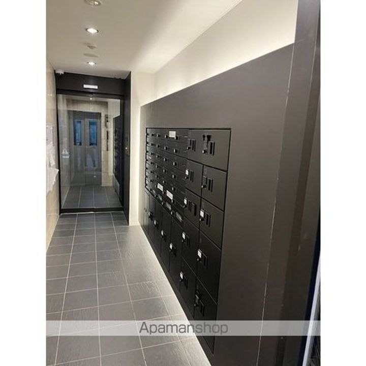 東京都目黒区上目黒2丁目の賃貸マンションの外観