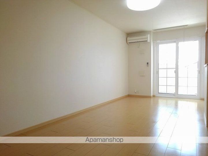 GRANDY HEIGHTSDの居間