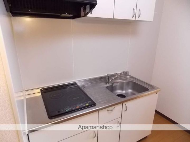 ラ・シャンブル町田201のキッチン