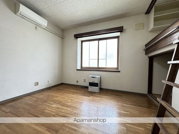 ヴァンベール亀田103の内装