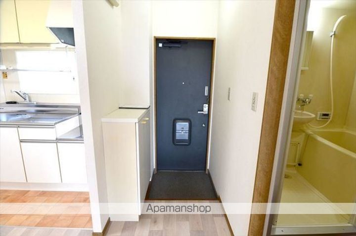 福島県郡山市片平町字大山南の賃貸アパートの玄関