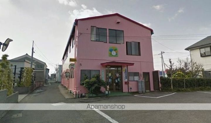 徳島県板野郡藍住町東中富字龍池傍示の賃貸アパートの周辺