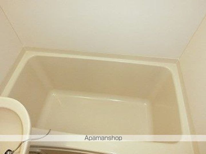 グリーンコート巣子A102の風呂