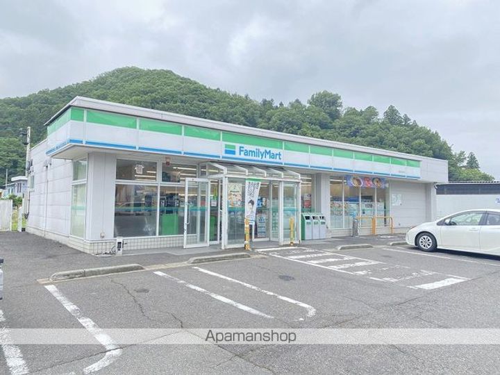 ベルメゾン302の周辺