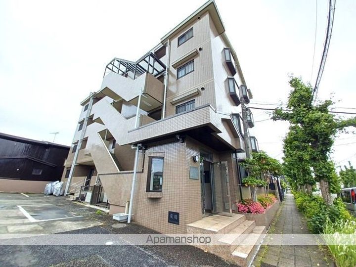 ストークマンションの外観