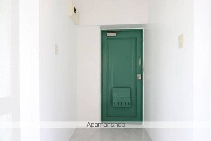 ビレッジハウス黒石2号棟201の玄関