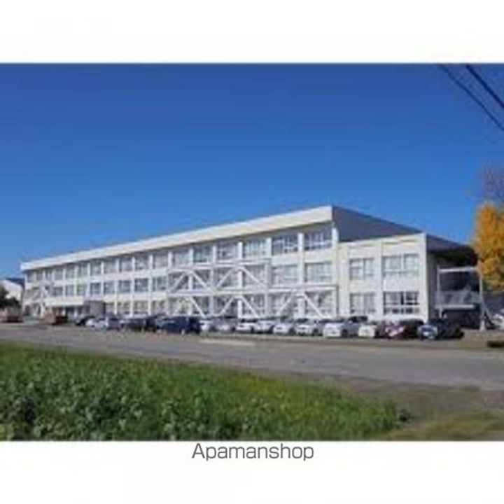 ビリオン106の周辺