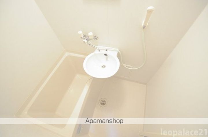 レオパレス康浜舎301の風呂