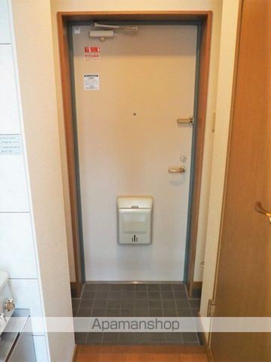 フレンテリゾン105の玄関