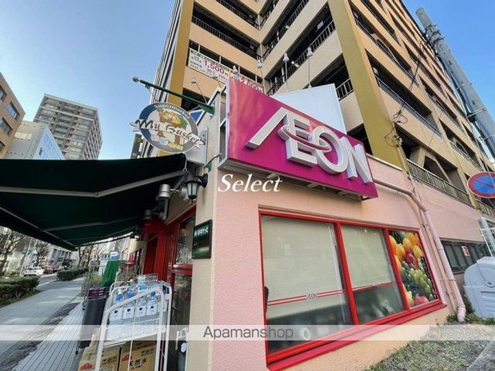 セザール山下公園の周辺