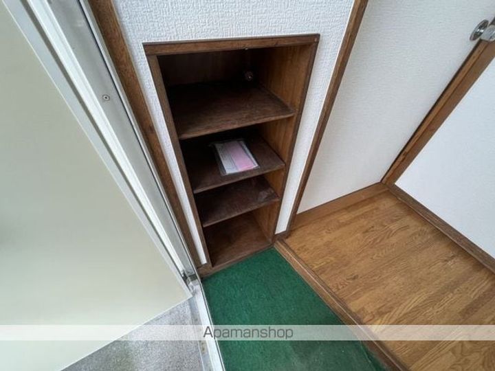 メゾン竹山の玄関