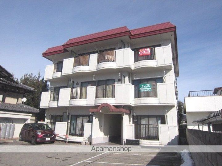 長野県長野市青木島1丁目の賃貸マンションの外観