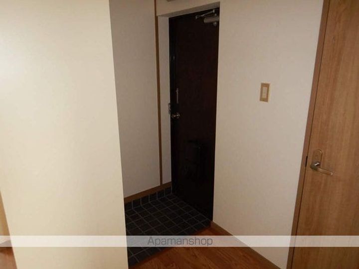 しんのマンションの玄関