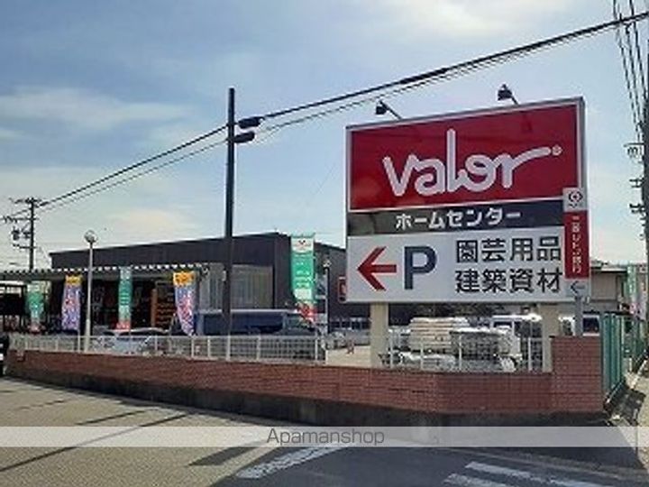 マルクソレイユの周辺