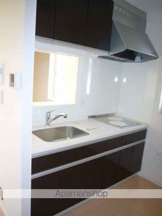 宮城県岩沼市桑原2丁目の賃貸アパートのキッチン