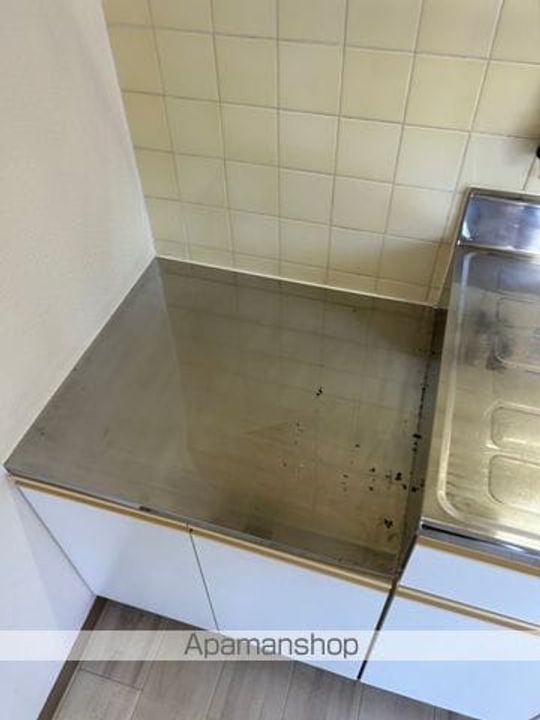 ヘレンド5の内装