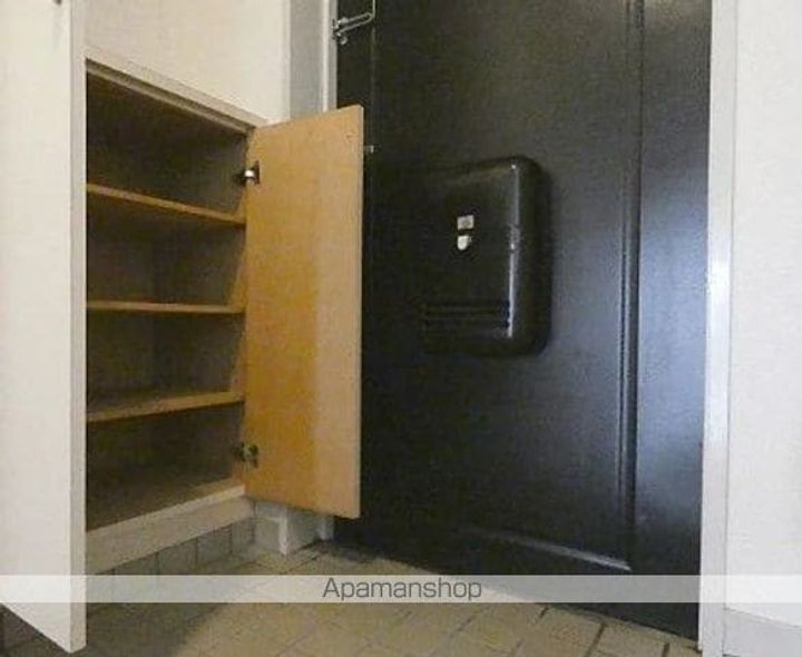 エル.エスパシオの玄関