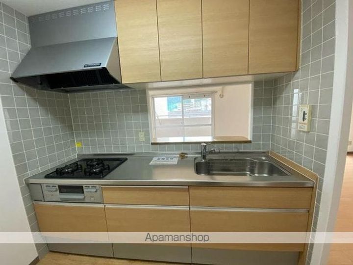 香川県高松市新北町の賃貸マンションのキッチン