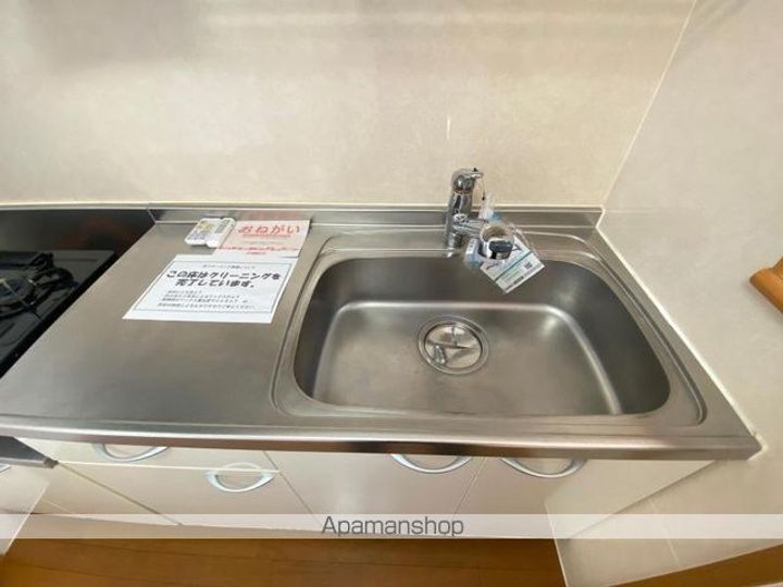 香川県高松市円座町の賃貸アパートの内装