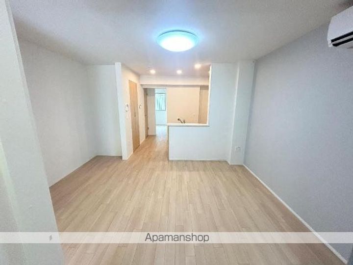 CIELO SERENAの居間