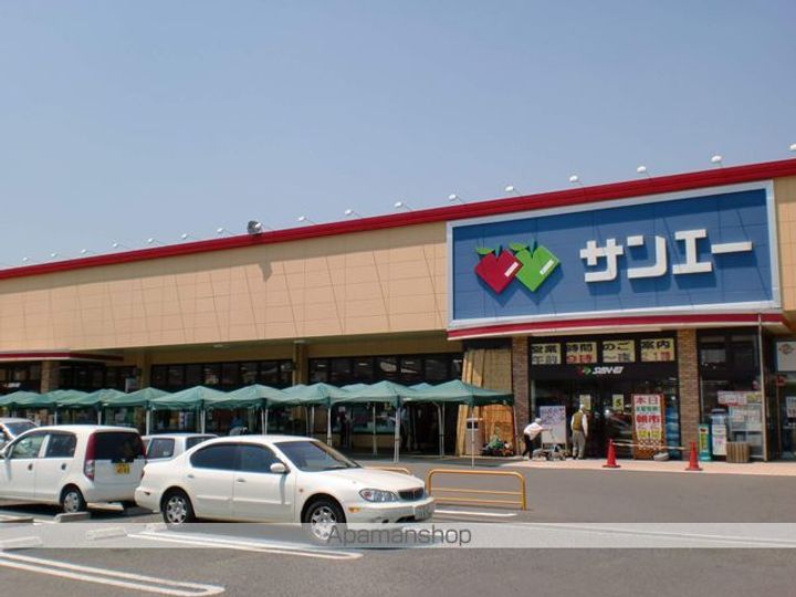 グリーンフィールドの周辺