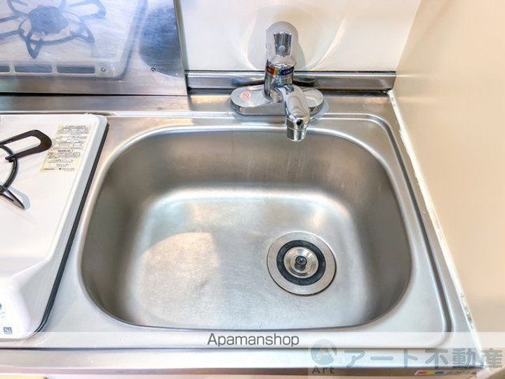 日正山越ハイツ1の内装