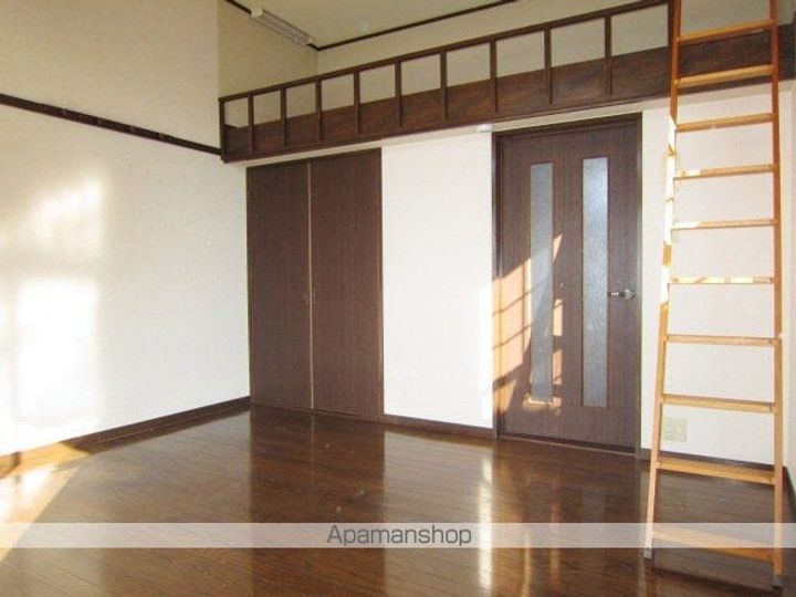 長野県長野市三輪2丁目の賃貸アパートの居間