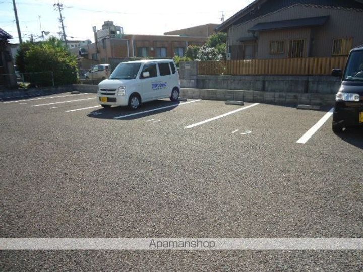 愛知県一宮市両郷町4丁目の賃貸アパートの外観