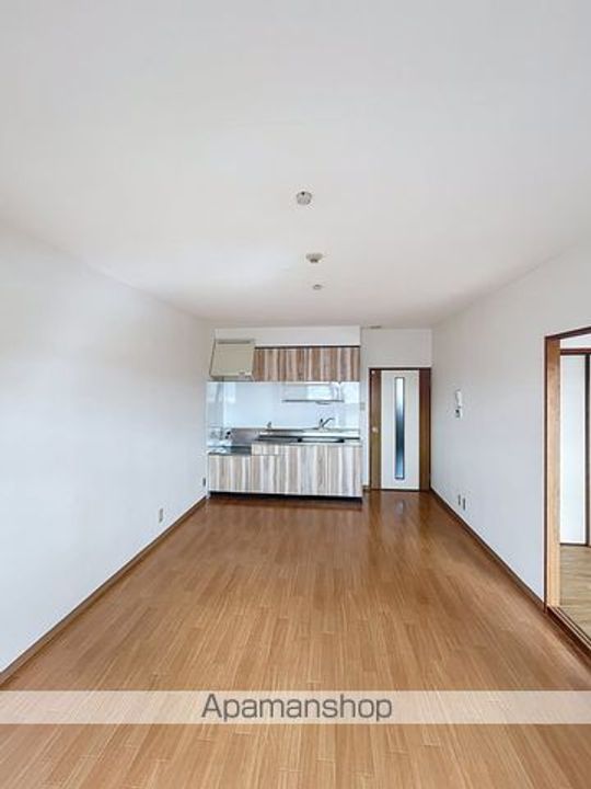 シティプラザミウラ502.の居間