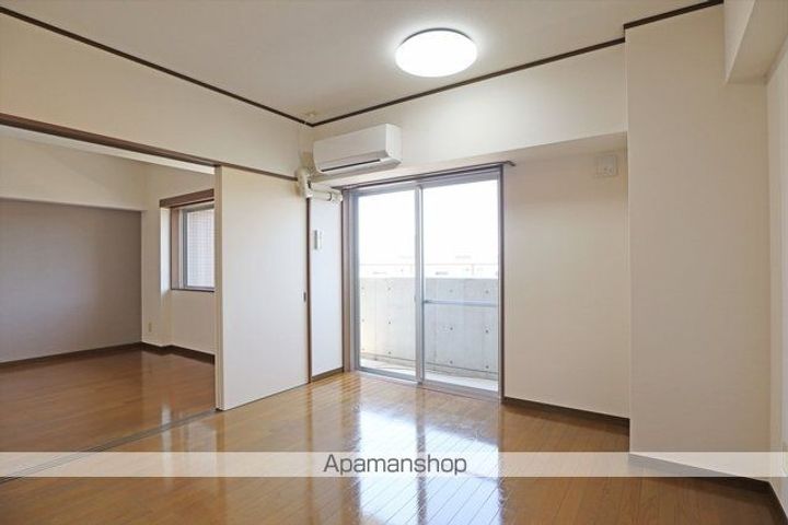 福島県郡山市並木2丁目の賃貸マンションの居間