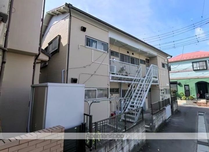 埼玉県三郷市戸ケ崎2丁目の賃貸アパートの外観