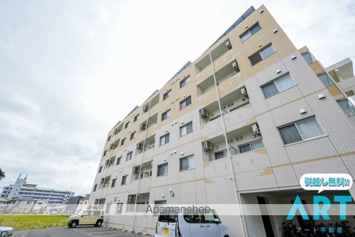 RENOTTA TAKEWARAの外観
