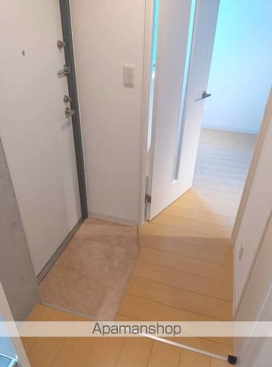 ミスティル志村坂上の玄関